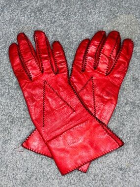 Vintage Gloves by Superb Red Leather Gloves Large Black Whip Stitch Mod Boho